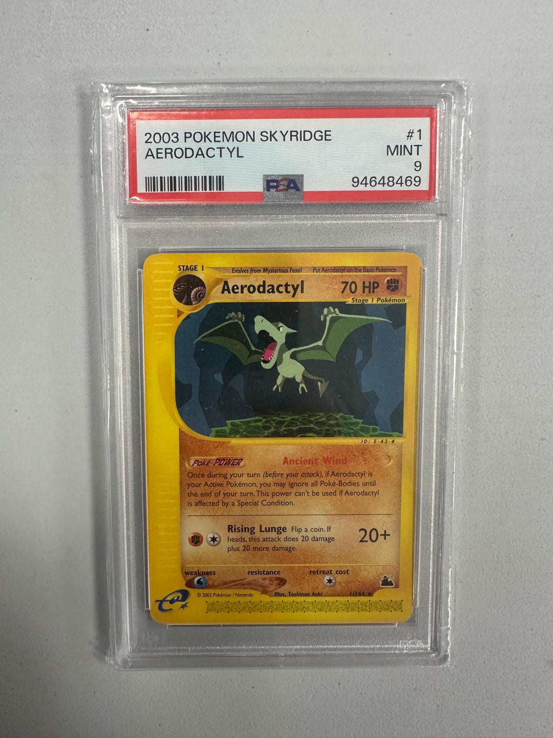 Aerodactyl Skyridge Non Holo ENG PSA 9