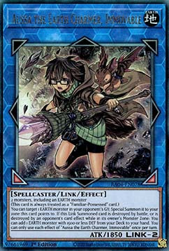 Aussa the Earth Charmer, Immovable (V.7 - Ultimate Rare)