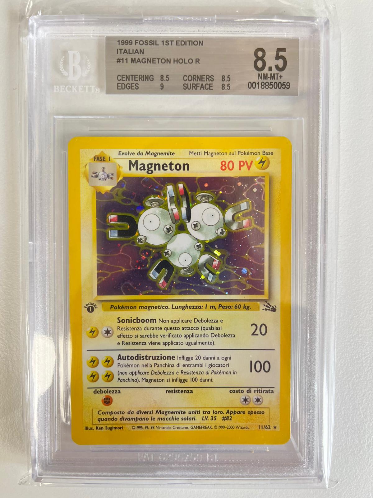 Magneton Fossil Holo 1st Edition ITA BGS 8.5